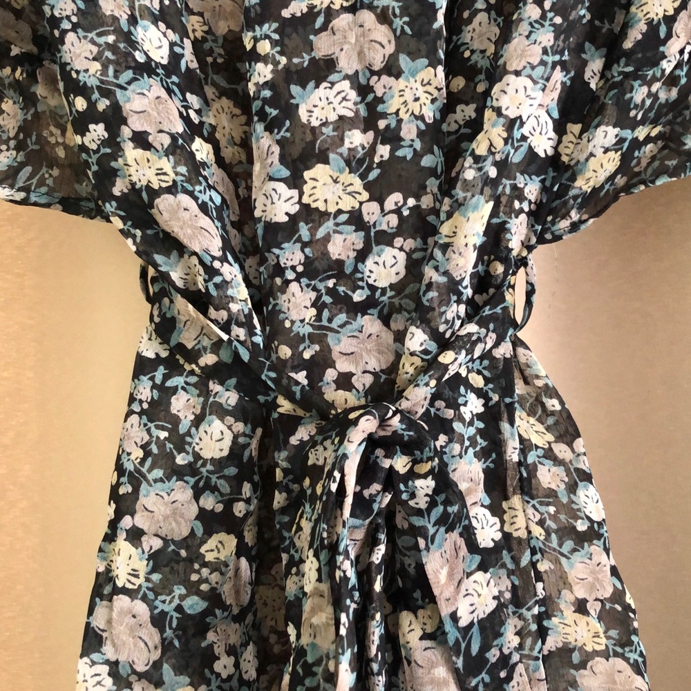 Flower Top (S/M) - Picture 6 of 6
